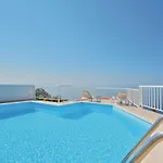 Peljesac-dingac-potocine With Outdoor Pool Дом отдыха Potomje