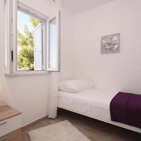 度假居 Peljesac-dingac-potocine With Outdoor Pool