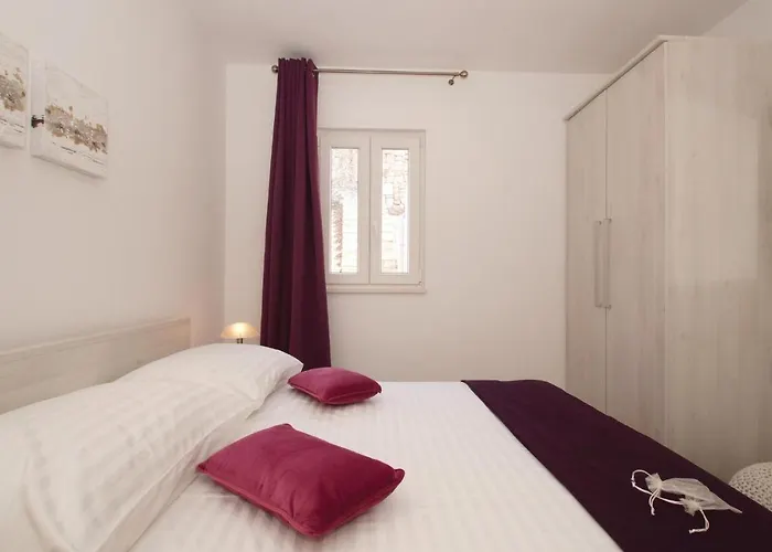 Semesterbostad Peljesac-dingac-potocine With Outdoor Pool *